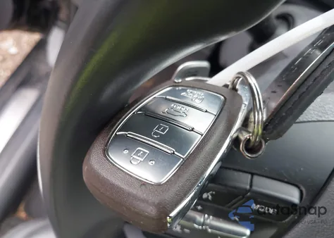 2019 Hyundai Ioniq Electric Limited from USA, damaged, VIN KMHC05LH1KU047265